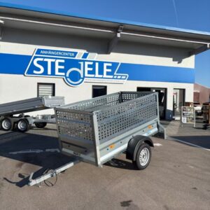 Einachsanhaenger-Stahlblech-mit-hohem-Gitteraufsatz-–-750-kg-1